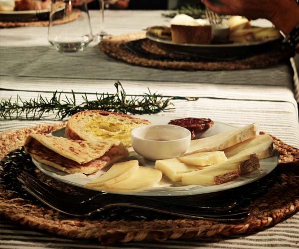 Convivial Dinner